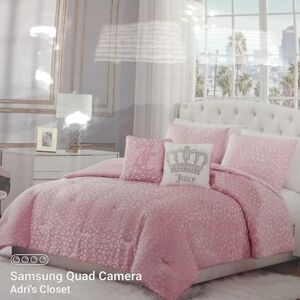 Juicy Couture Rose Collection King Pink Jacquard Animal Print 5Pc Bed Set NWT